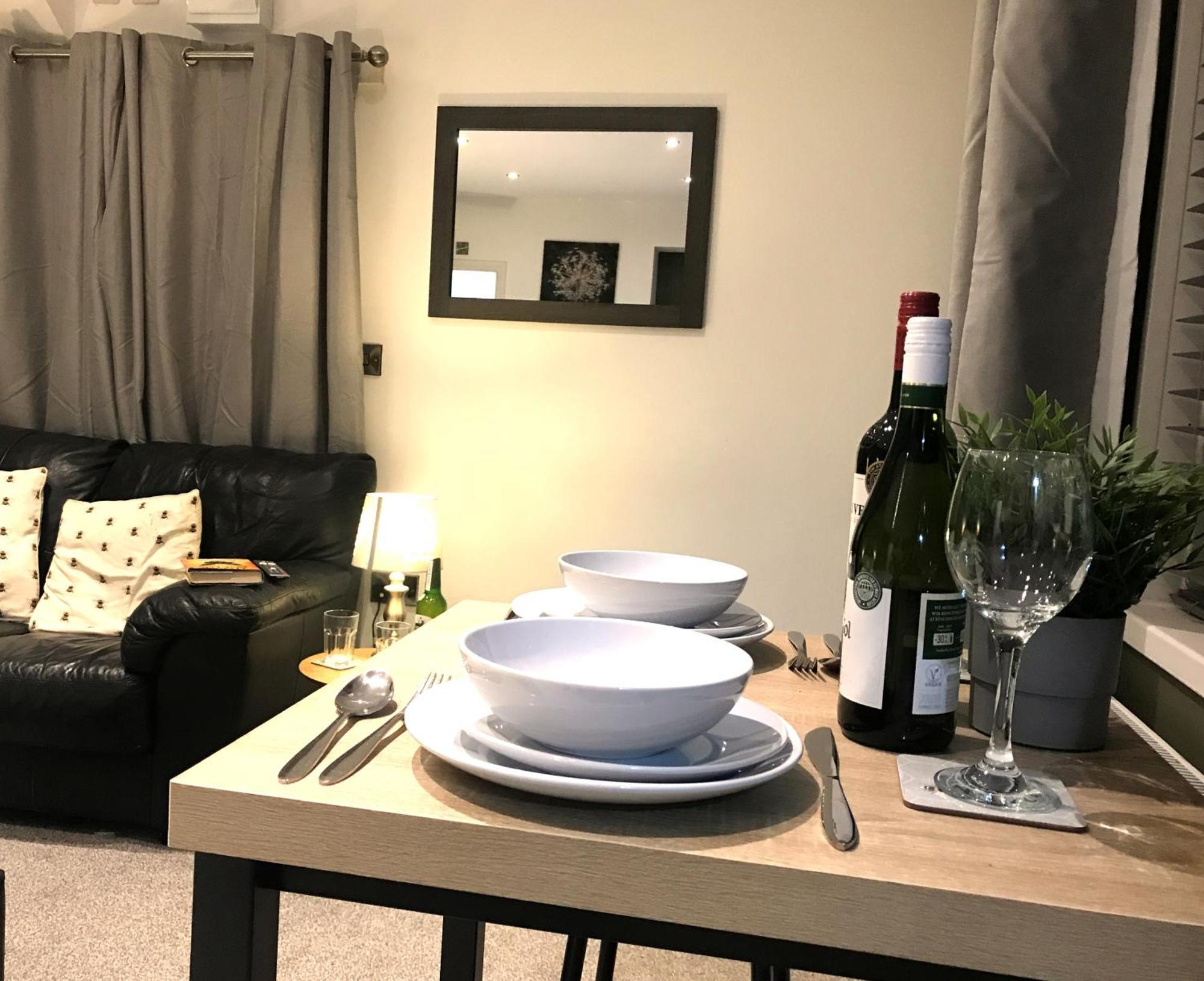 Contemporary 1 Bed Studio For Comfy Stay In Wigan Luaran gambar